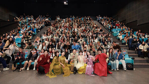 Quay lén phim chiếu rạp: Hành vi nhỏ, hệ lụy lớn