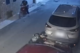 Camera 'bắt dính' hai nghi can trộm cần gạt nước nhiều ôtô tại Hà Nội