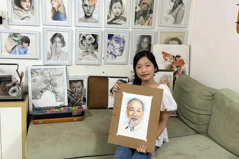 Cô bé 12 tuổi và hành trình biến nét chì thành ước mơ nghệ thuật