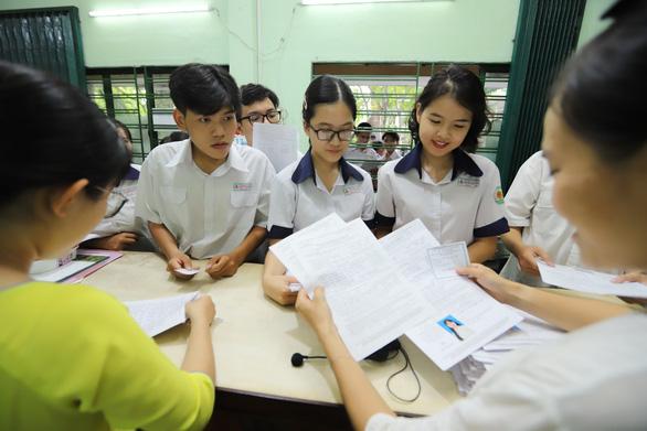 Tuyển sinh Đại học 2022: Không có bất bình đẳng khi xét tuyển bằng IELTS, TOEFL - Ảnh 1.