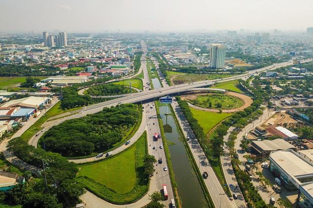 Loạt dự án hạ tầng đưa Bình Chánh một bước lên thành phố - Ảnh 1.