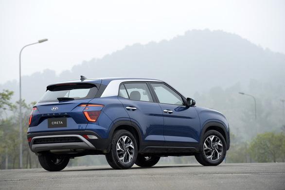 Chênh hơn 100 triệu đồng, nên mua bản nào của Hyundai Creta 2022? - Ảnh 3.