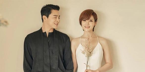 Lễ cưới thế kỷ của Son Ye Jin và Hyun Bin thành tâm điểm showbiz - Ảnh 7.