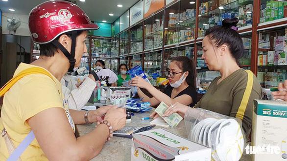 Doanh nghiệp thuốc đứng bánh vì số lưu hành hết hạn: Ảnh hưởng nguồn cung thị trường - Ảnh 1.