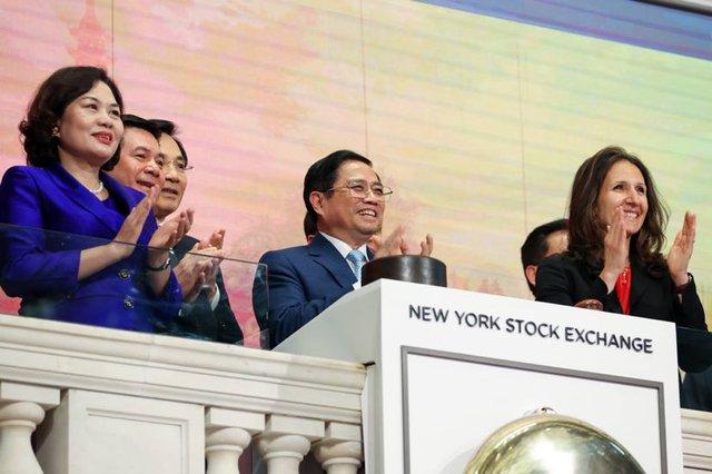 Thủ tướng Phạm Minh Chính tham quan, làm việc tại sàn giao dịch chứng khoán lớn nhất thế giới tại New York - Ảnh 5. Thủ tướng Phạm Minh Chính tham quan, làm việc tại sàn giao dịch chứng khoán lớn nhất thế giới tại New York - Ảnh 5.