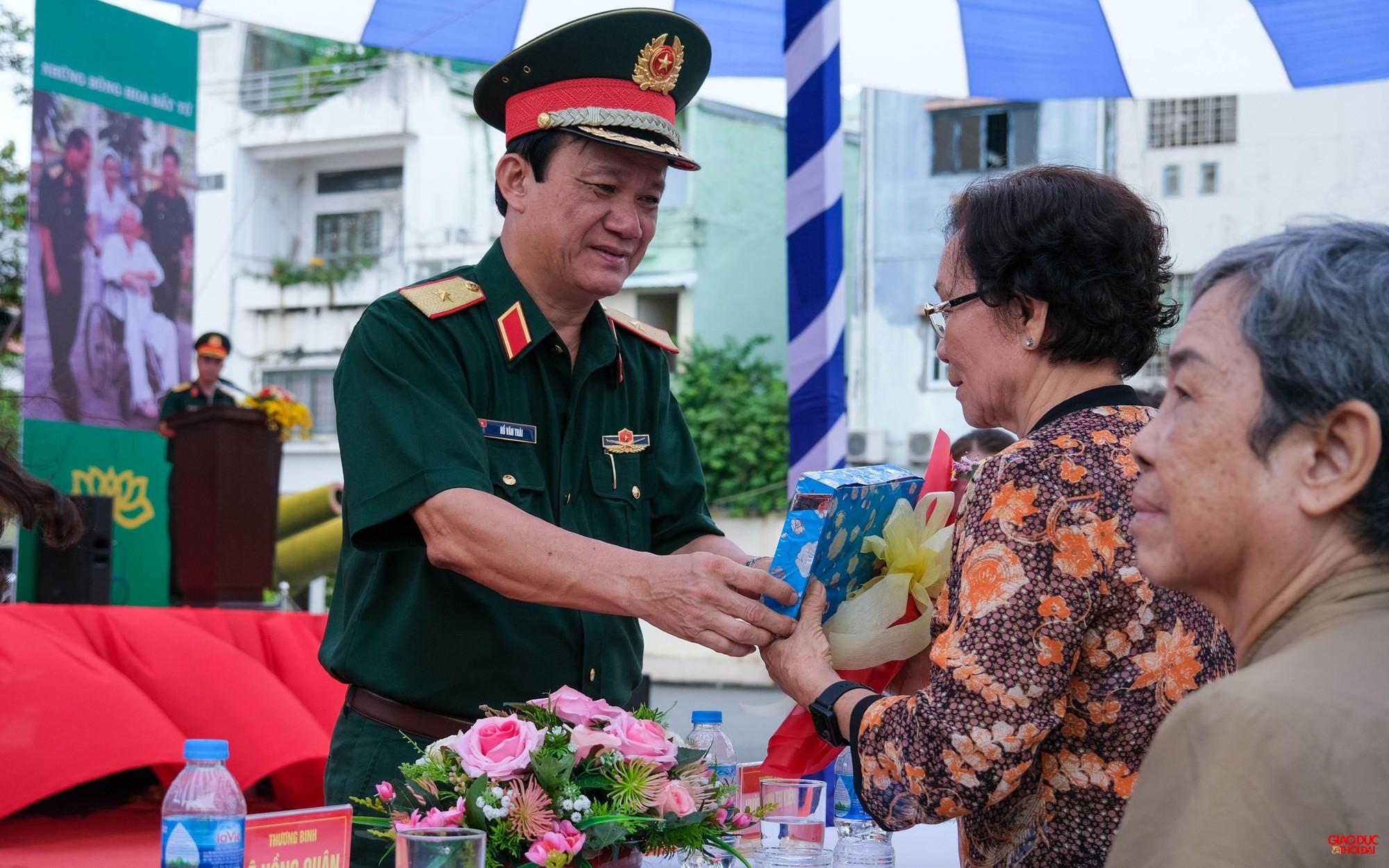 Cần Thơ: Quân khu 9 tổ chức triển lãm chuyên đề 'Uống nước nhớ nguồn'  ảnh 1