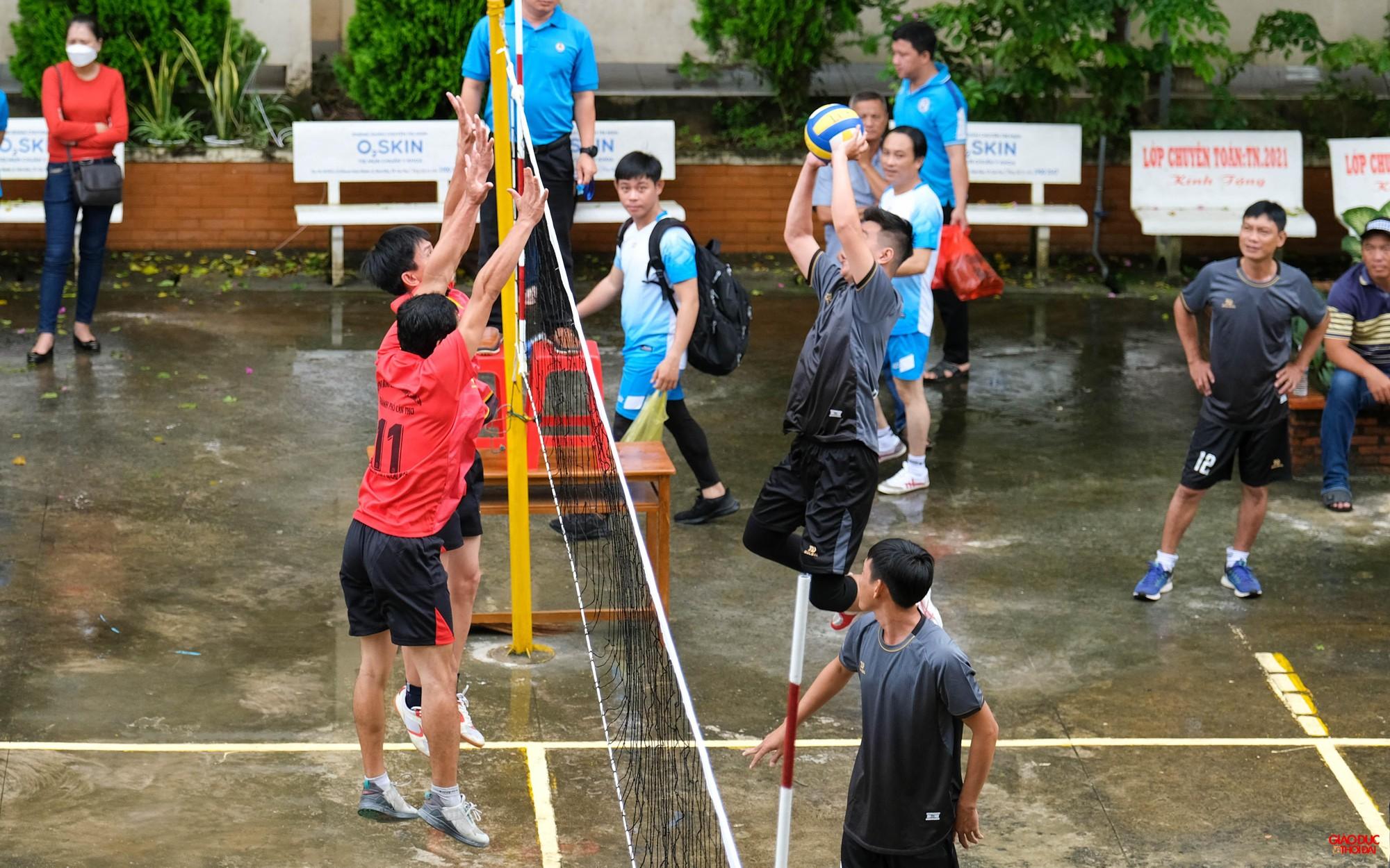 Sôi nổi Hội thao Bóng chuyền công chức viên chức lao động ngành Giáo dục TP Cần Thơ 2022 ảnh 9
