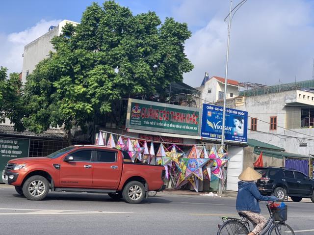 Lãi suất ngân hàng tăng, người mua nhà than vừa khó vừa lo - Ảnh 1.