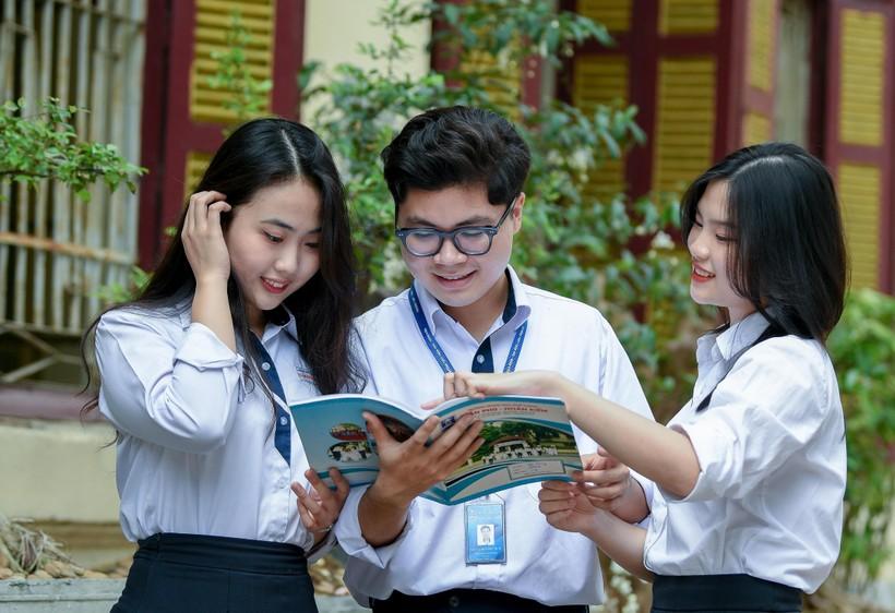 Học sinh Trường THPT Trần Phú - Hoàn Kiếm (Hà Nội). Ảnh: Thế Đại.