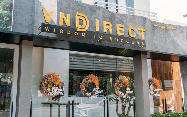 VNDirect khớp lệnh kỷ lục trong phiên giảm sàn thứ 3 liên tiếp, hơn 5% khối lượng lưu hành được sang tay