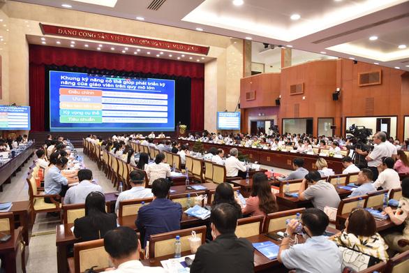 Chuyển đổi số giáo dục: Giáo viên và học sinh phải ở vị trí trung tâm - Ảnh 2. Chuyển đổi số giáo dục: Giáo viên và học sinh phải ở vị trí trung tâm - Ảnh 2.