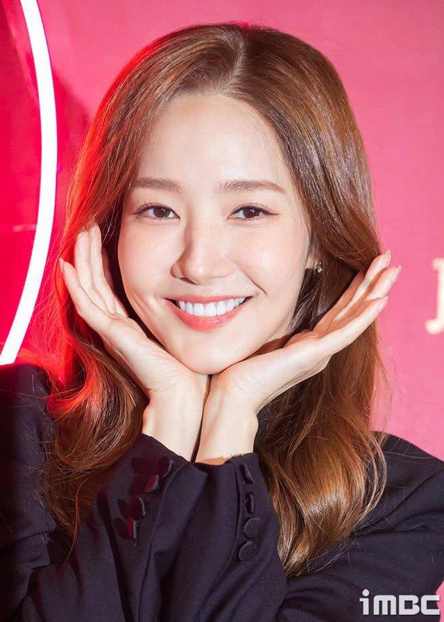 Sự nghiệp của Park Min Young sắp toang: Nhan sắc trồi sụt, thành tích phim ảnh thấp, nay còn bị triệu tập điều tra vì vụ án tham ô - Ảnh 11.