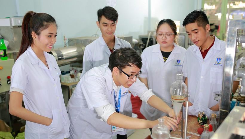 Bảng xếp hạng đại học VNUR-2023 cần thận trọng khi dùng dữ liệu ảnh 1