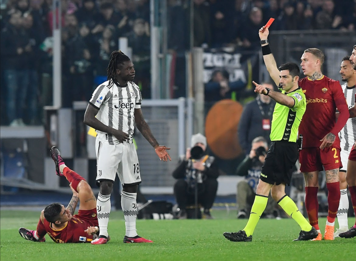 Thẻ đỏ sau 40 giây, tiền đạo Juventus vẫn chưa phá kỷ lục Serie A - Ảnh 1. Thẻ đỏ sau 40 giây, tiền đạo Juventus vẫn chưa phá kỷ lục Serie A - Ảnh 1.