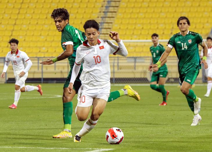 HLV Philippe Troussier: Thua U23 Iraq 0-3 là tỉ số không mong muốn - Ảnh 3. HLV Philippe Troussier: Thua U23 Iraq 0-3 là tỉ số không mong muốn - Ảnh 3.