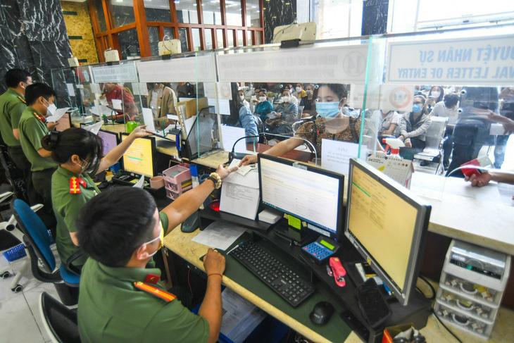 Trình Quốc hội xem xét kéo dài thị thực điện tử lên 90 ngày - Ảnh 1. Trình Quốc hội xem xét kéo dài thị thực điện tử lên 90 ngày - Ảnh 1.