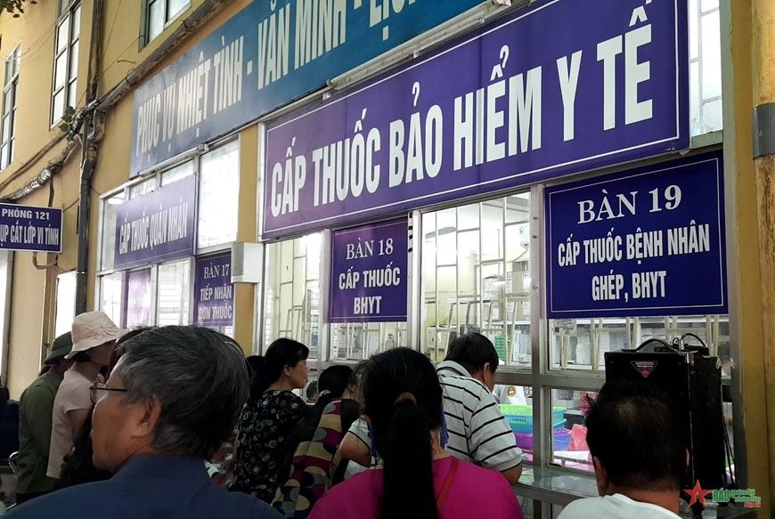 Hiện vẫn xảy ra tình trạng thiếu thuốc, trang thiết bị y tế tại một số cơ sở khám bệnh, chữa bệnh công lập.