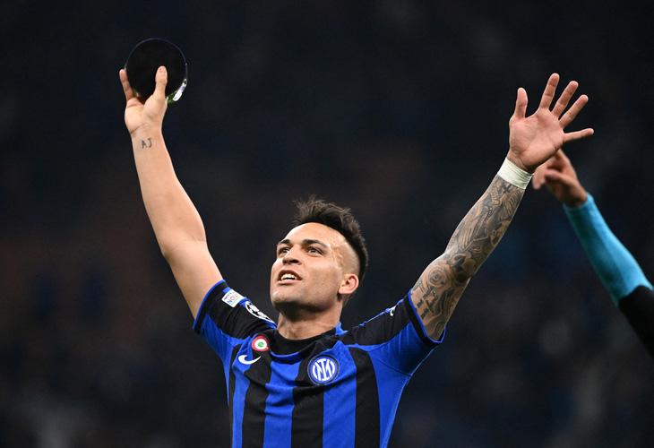 Bàn thắng duy nhất của Martinez giúp Inter Milan thắng AC Milan trong trận bán kết lượt về Champions League - Ảnh: REUTERS