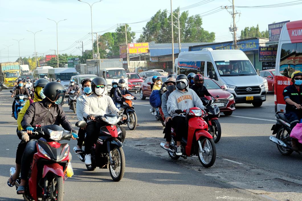 Nhiều người mong đợi dự án cao tốc Biên Hòa - Vũng Tàu sớm khởi công và hoàn thành để giảm áp lực kẹt xe thường ngày trên quốc lộ 51  -  Ảnh: QUANG ĐỊNH