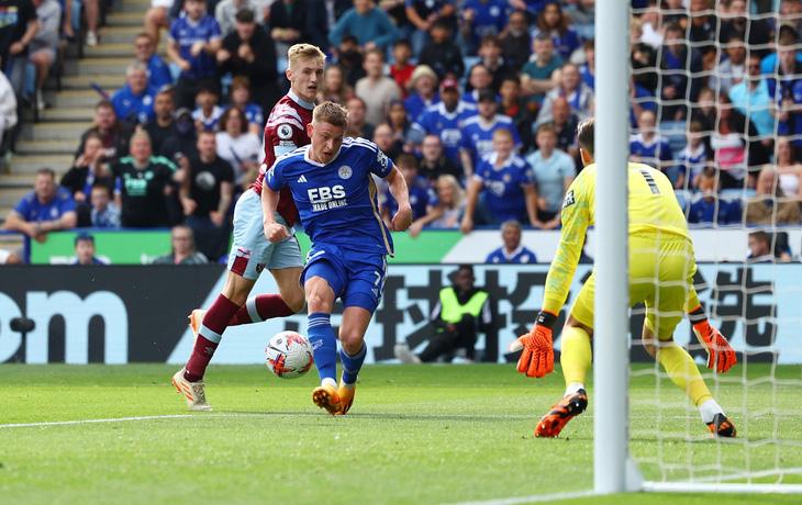 Leicester City xuống hạng 7 năm sau khi vô địch Premier League - Ảnh 1. Leicester City xuống hạng 7 năm sau khi vô địch Premier League - Ảnh 1.