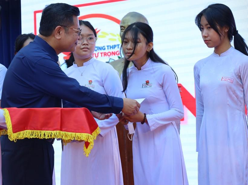 Trao 40 suất học bổng Lý Tự Trọng cho học sinh xuất sắc ảnh 2