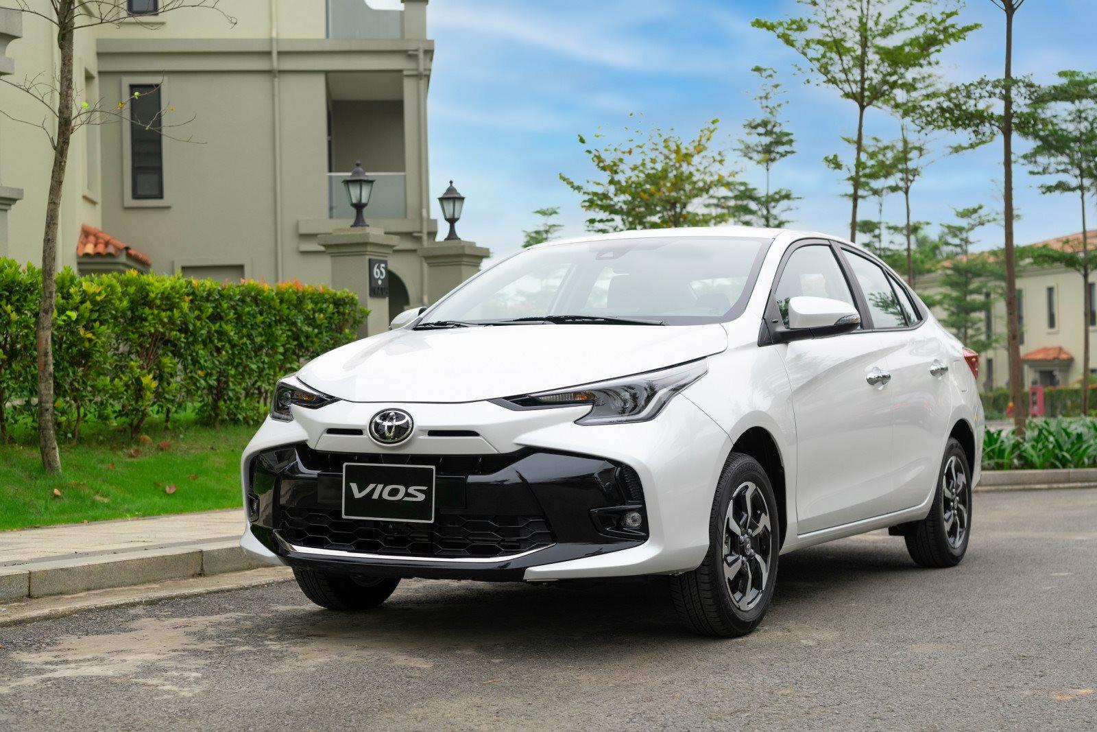 “Bình mới rượu cũ”, Toyota Vios 2023 vừa ra mắt lại tiếp tục giảm giá, quyết đua doanh số với Accent, Honda City - Ảnh 1.