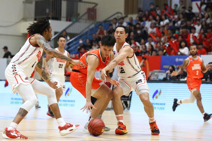 Thang Long Warriors ‘trả nợ’ Danang Dragons với trận thắng kỷ lục - Ảnh 1.