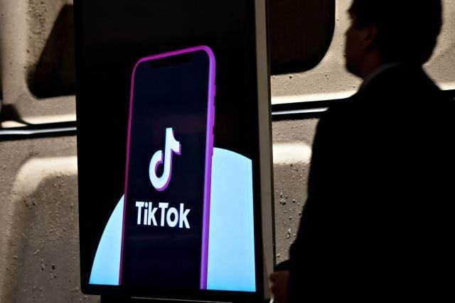 TikTok Shop – thế lực 1 năm tuổi đáng sợ của làng TMĐT: Người dùng bị cuốn vào những video, buổi livestream vô tận, lũ lượt rời bỏ Shopee, Amazon - Ảnh 1.