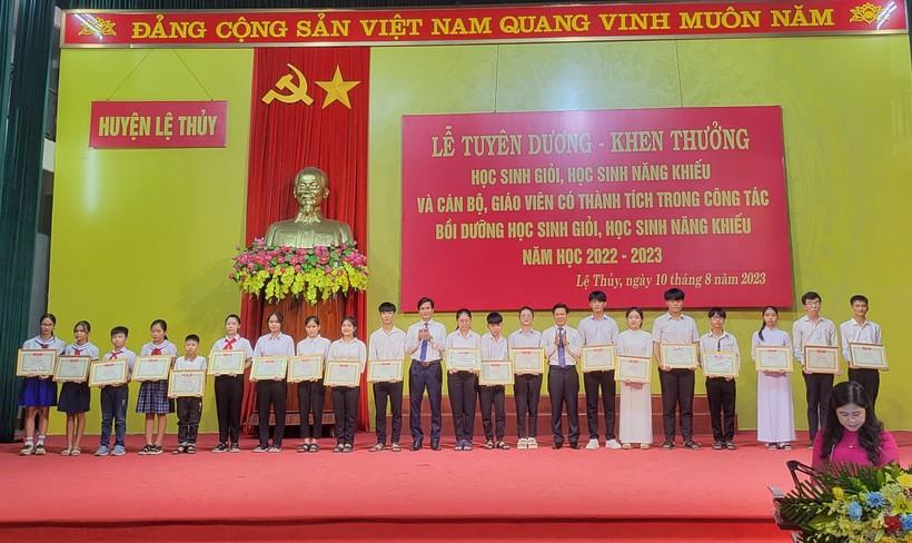 Ngành Giáo dục Lệ Thủy chú trọng nâng cao chất lượng mũi nhọn ảnh 4