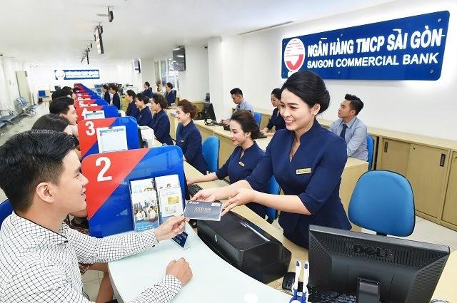 4 ngân hàng giảm lãi suất huy động từ hôm nay 21/8: SCB hạ 0,5 điểm %, có nhà băng giảm tới 0,9 điểm % trong 1 tuần