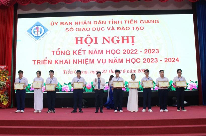 Tiền Giang tập trung thực hiện 10 nhiệm vụ trọng tâm năm học 2023 - 2024 ảnh 1