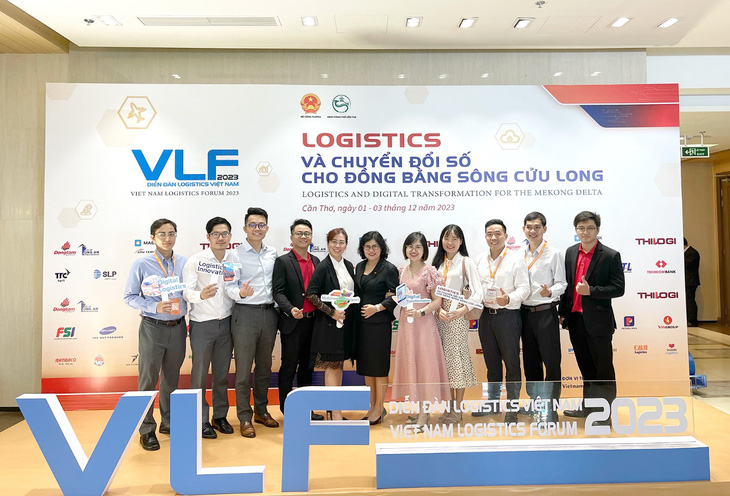 Là đơn vị dẫn đầu chuyển đổi số với chiến lược dài dạn dựa vào 3 trụ cột