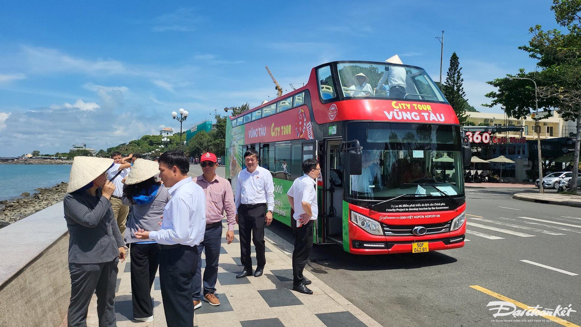 Vùng Đông Nam bộ: Khách du lịch đông nhưng doanh thu thấp - Ảnh 2.