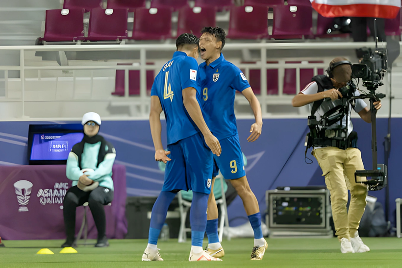 Thái Lan trở thành đại diện Đông Nam Á đầu tiên có điểm sau trận ra quân Asian Cup 2023.