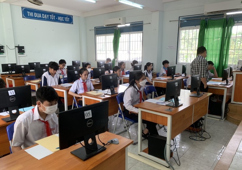 Học sinh THCS tham dự hội thi.