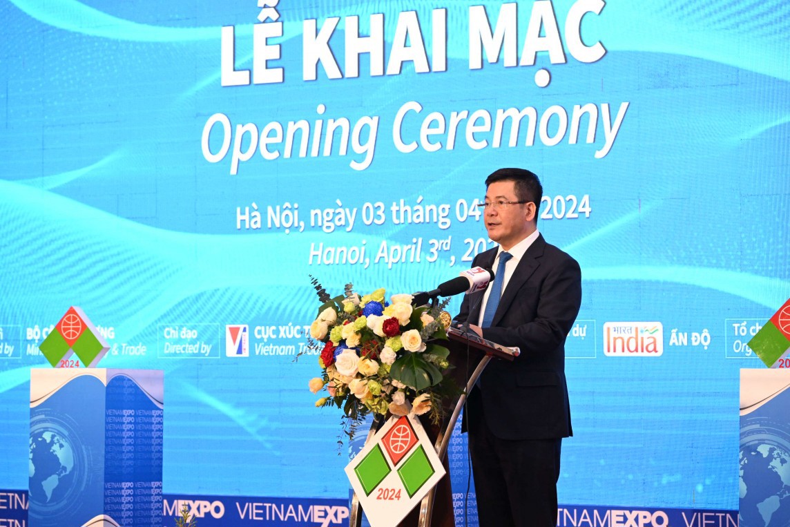 Bộ trưởng Bộ Công Thương Nguyễn Hồng Diên phát biểu khai mạc Vietnam Expo 2024.