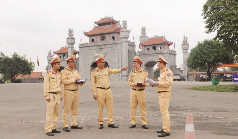 Phòng CSGT Công an tỉnh Phú Thọ xây dựng phương án phân luồng giao thông.