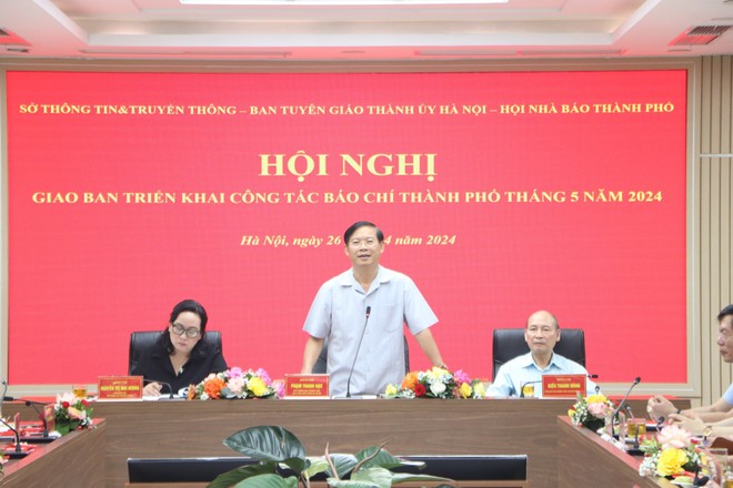 Phó Trưởng ban Thường trực Ban Tuyên giáo Thành uỷ Hà Nội Phạm Thanh Học phát biểu tại buổi giao ban