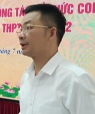 Ông Lò Việt Tuyển.