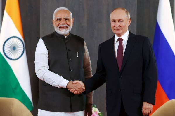 Thủ tướng Ấn Độ Narendra Modi và Tổng thống Nga Vladimir Putin