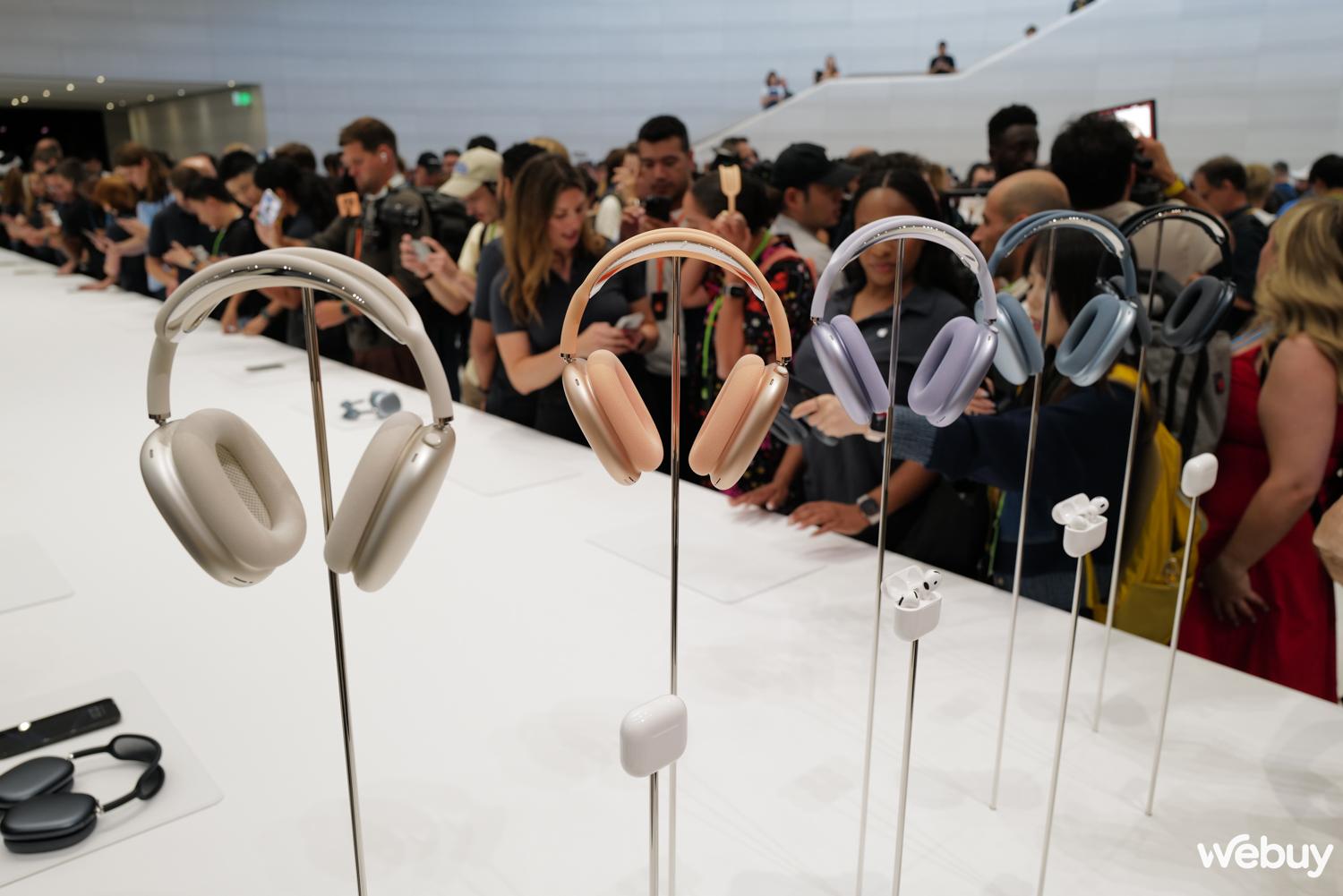 Trên tay Apple AirPods 4 và AirPods Max: Bản thường cũng có ANC, bản Pro thêm tính năng trợ thính, bản Max nâng cấp nhẹ- Ảnh 13.