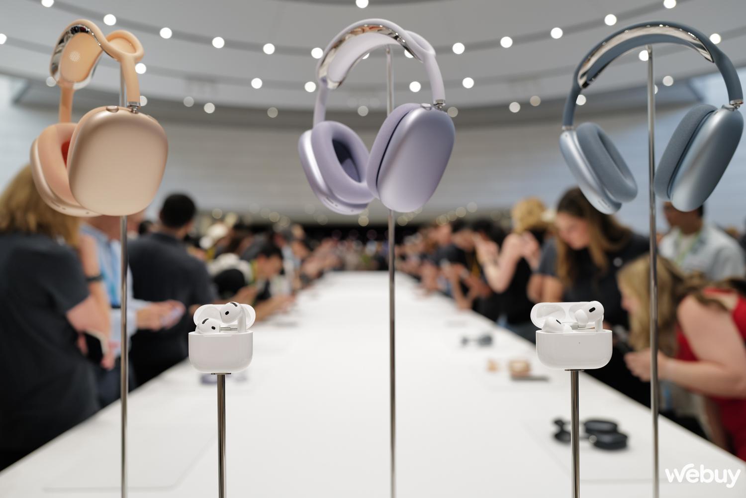 Trên tay Apple AirPods 4 và AirPods Max: Bản thường cũng có ANC, bản Pro thêm tính năng trợ thính, bản Max nâng cấp nhẹ- Ảnh 12.