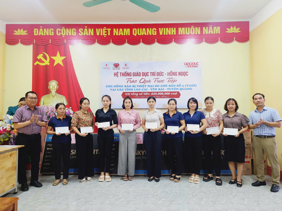 Những món quà sẽ góp phần giúp giáo viên... yb2-2673.jpg