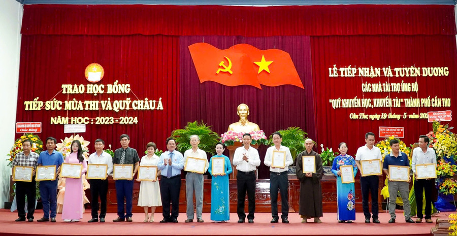 tp-can-tho-diem-sang-khuyen-hoc-khuyen-tai-3-5031.jpg