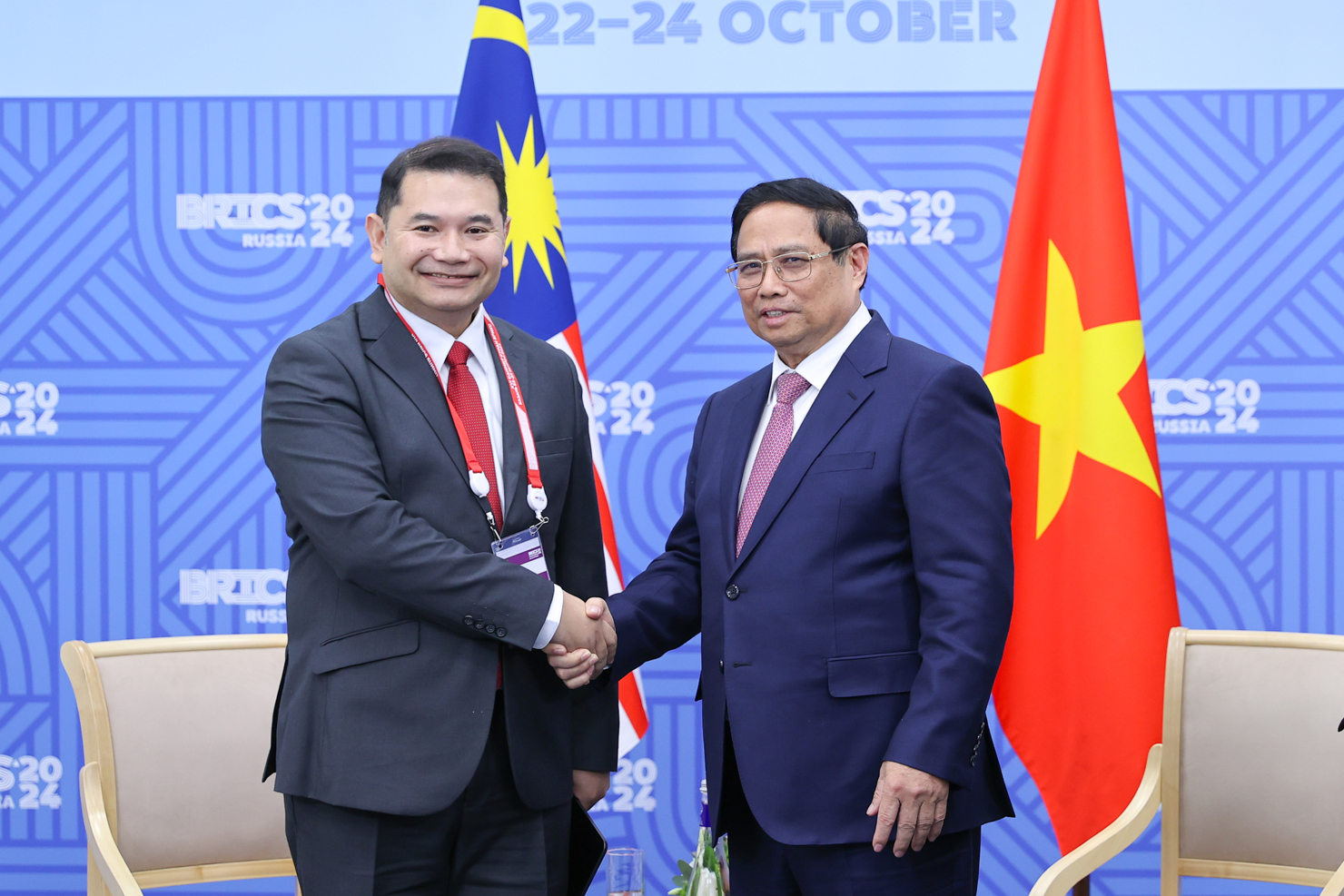 Thủ tướng Phạm Minh Chính chúc mừng Malaysia đảm nhận vai trò Chủ tịch ASEAN năm 2025; khẳng định Việt Nam sẽ đóng góp tích cực nhằm bảo đảm thành công của Năm ASEAN 2025. Ảnh: VGP/Nhật Bắc