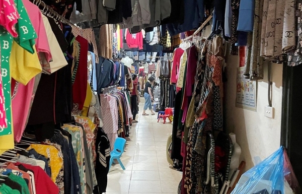 Các chủ quầy hàng hết