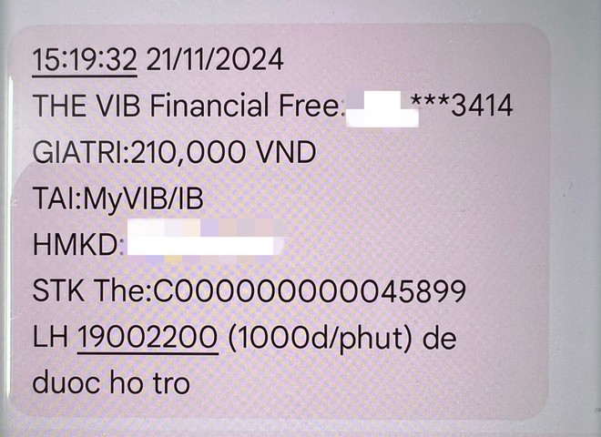 Tin nhắn từ hệ thống thẻ của Ngân hàng Quốc tế VIB. Thẻ tín dụng có đuôi ...3414 là thẻ đã hết hiệu lực, và được VIB cho &quot;sống lại&quot;