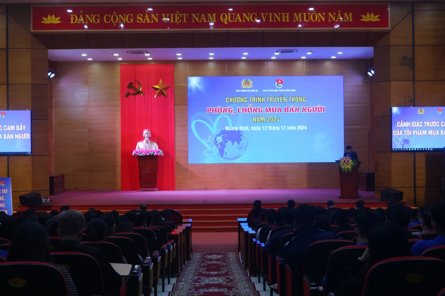 Hơn 350 đoàn viên, thanh niên Quảng Bình được tuyên truyền về phòng, chống mua bán người.