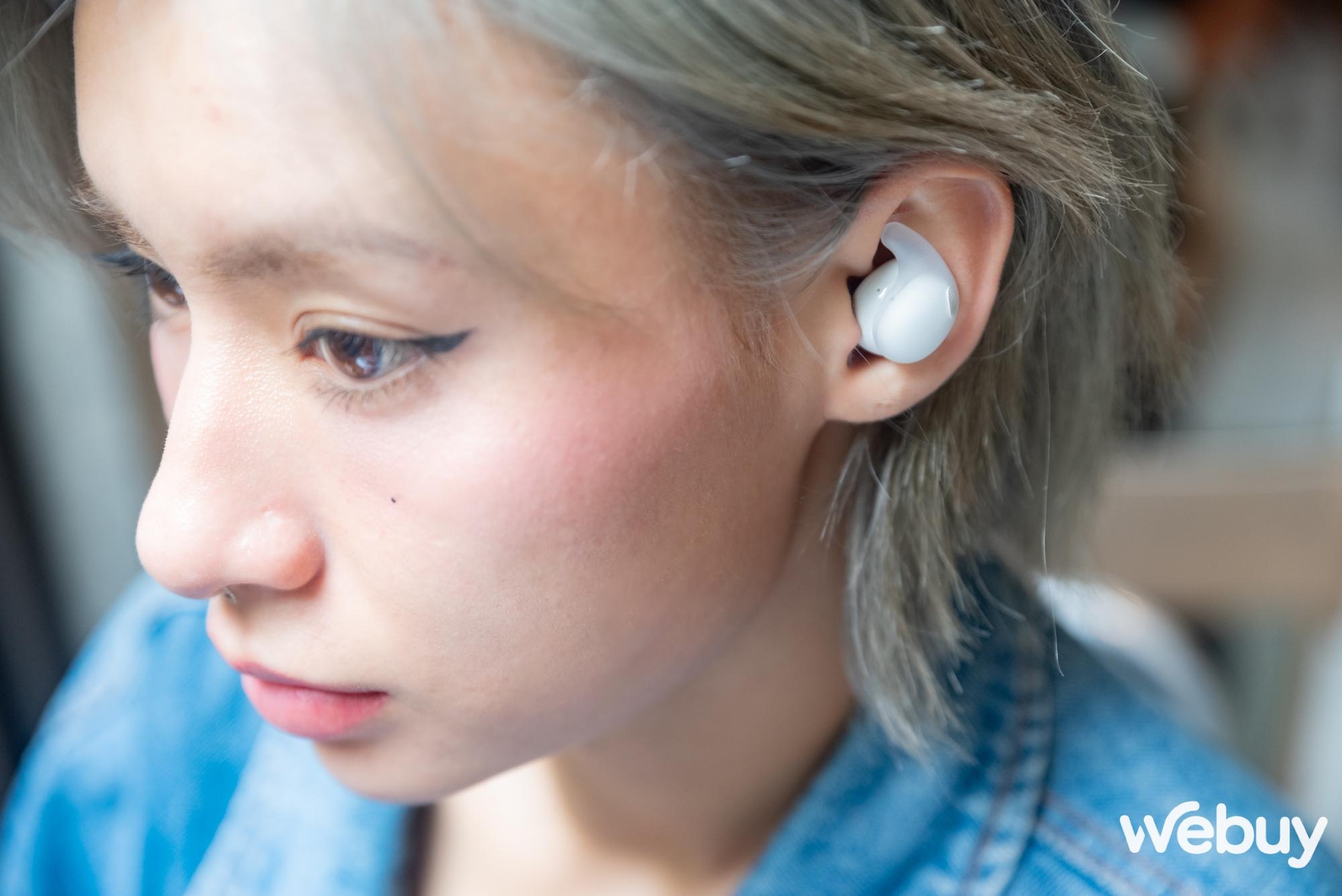 Cận cảnh bộ đôi tai nghe LinkBuds mới của Sony: Thiết kế "mở" độc đáo, dành cho người hướng ngoại, giá 5.4 triệu đồng- Ảnh 8. Cận cảnh bộ đôi tai nghe LinkBuds mới của Sony: Thiết kế "mở" độc đáo, dành cho người hướng ngoại, giá 5.4 triệu đồng- Ảnh 8.