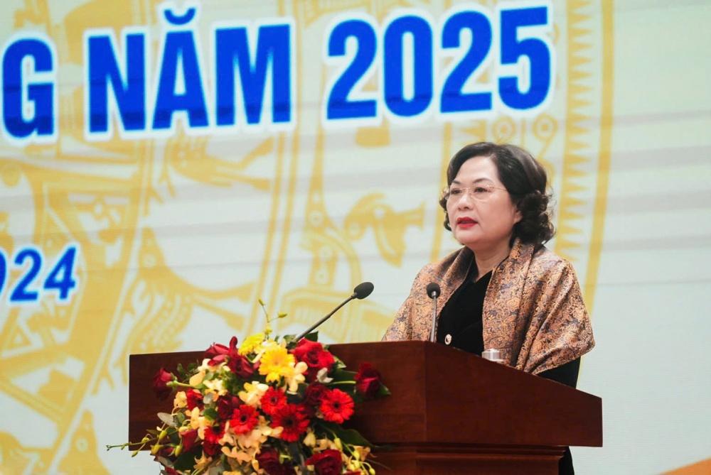 Thống đốc NHNN Nguyễn Thị Hồng phát biểu tại Hội nghị.